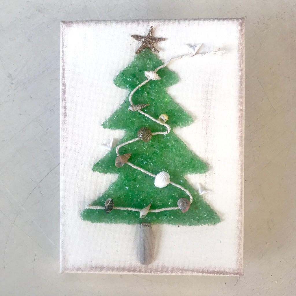 T1537 5x7 green glass garland tree